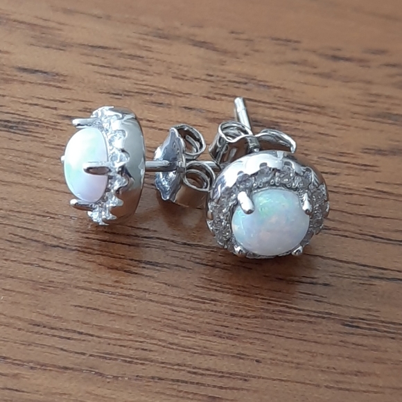 ozamir Jewelry - 4/5 NWT 925 Sterling Silver Opal stud Earrings